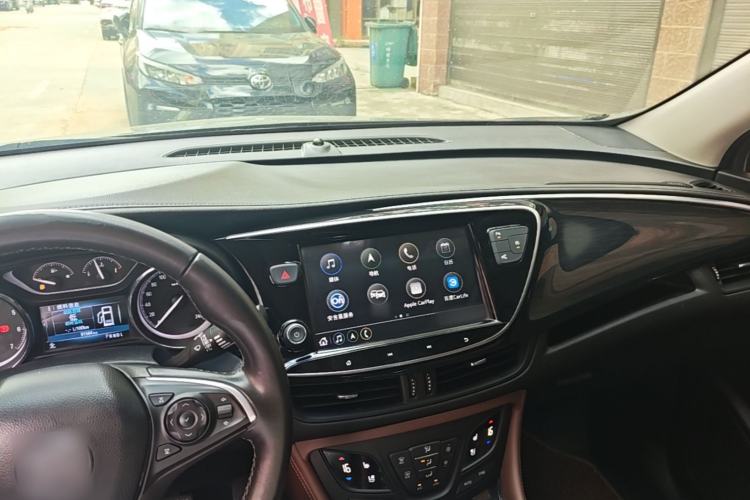 Used Buick Envision 2020 20T Two-Wheel Drive Luxury Model Center Console