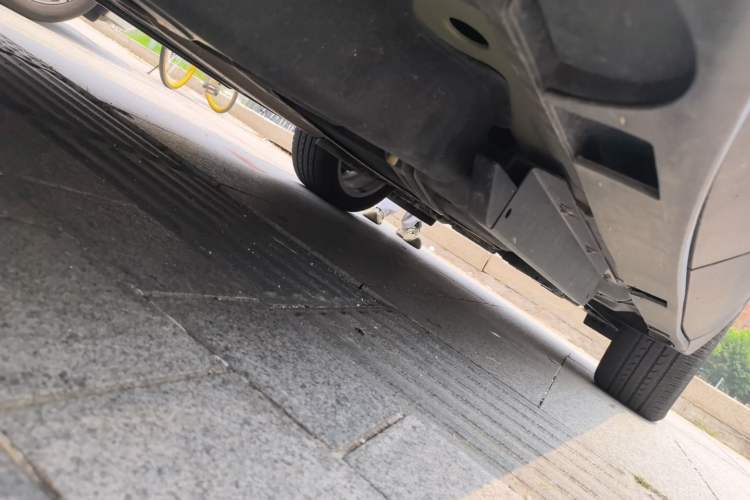 Used Buick Envision 2020 28T Four-Wheel Drive Elite Version Chassis Rear Right