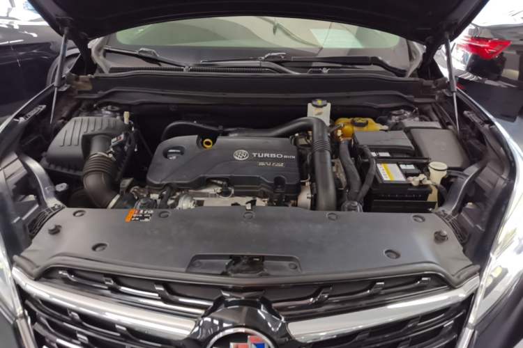 Used Buick Envision 2020 20T Two-Wheel Drive Leading Version Engine Bay