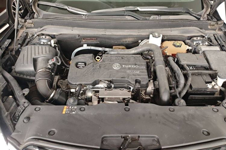 Used Buick Envision 2020 20T Two-Wheel Drive Elite Version Engine Bay