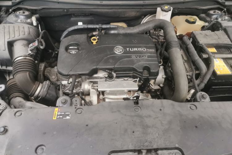 Used Buick Envision 2020 20T Two-Wheel Drive Leading Version Engine Bay