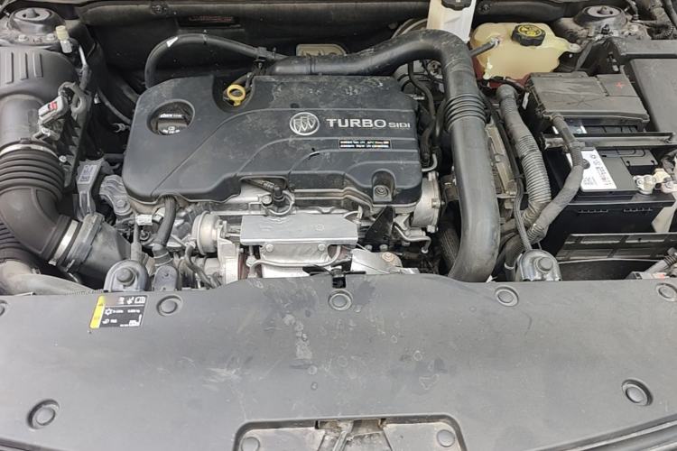 Used Buick Envision 2020 20T Two-Wheel Drive Luxury Model Engine Bay