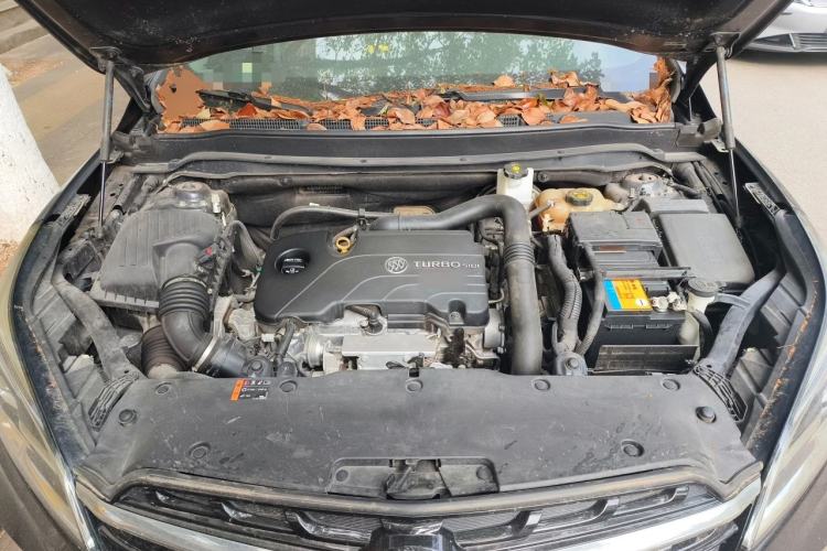 Used Buick Envision 2020 20T Two-Wheel Drive Luxury Model Engine Bay