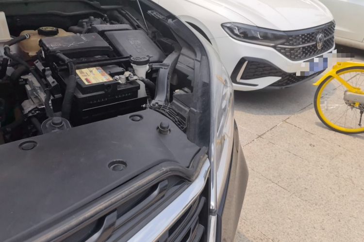 Used Buick Envision 2020 28T Four-Wheel Drive Elite Version Engine Bay Left