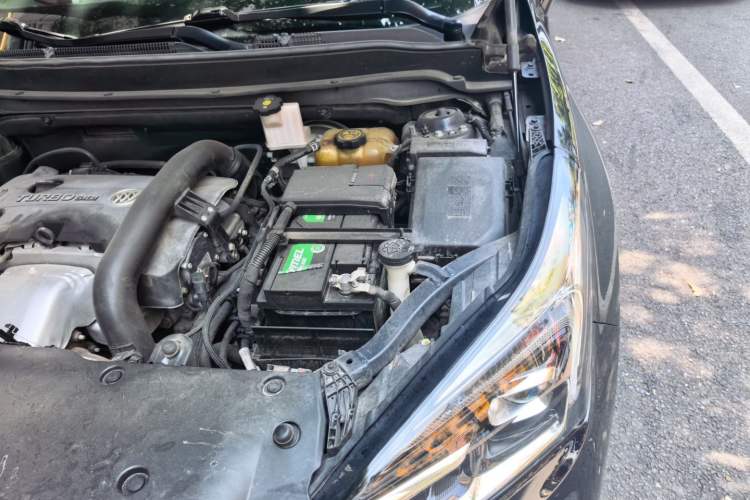Used Buick Envision 2020 28T Four-Wheel Drive Elite Version Engine Bay Left