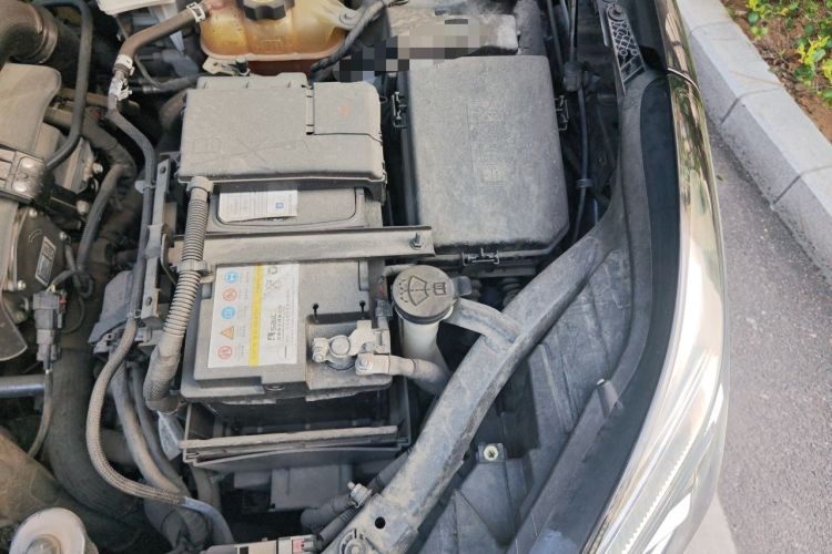 Used Buick Envision 2020 28T Four-Wheel Drive Elite Version Engine Bay Left