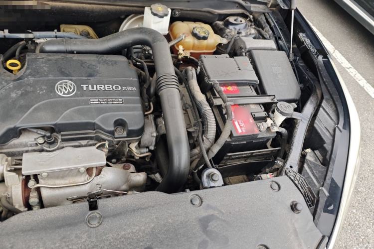 Used Buick Envision 2020 20T Two-Wheel Drive Leading Version Engine Bay Left