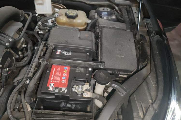 Used Buick Envision 2020 28T Four-Wheel Drive Elite Version Engine Bay Left