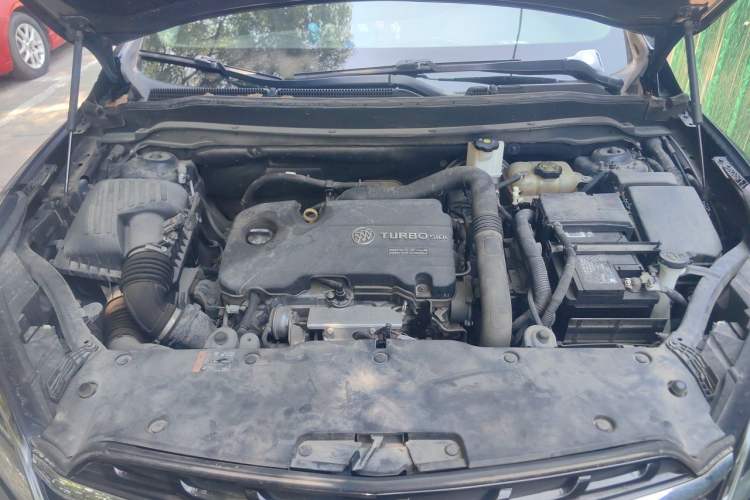Used Buick Envision 2020 20T Two-Wheel Drive Elite Version Engine Bay