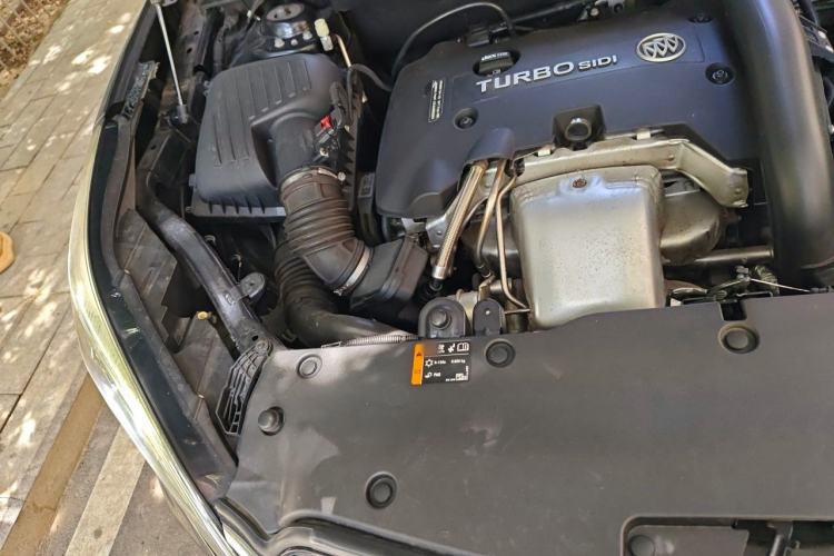 Used Buick Envision 2020 28T Four-Wheel Drive Elite Version Engine Bay Right