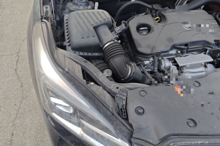 Used Buick Envision 2020 20T Two-Wheel Drive Luxury Model Engine Bay Right