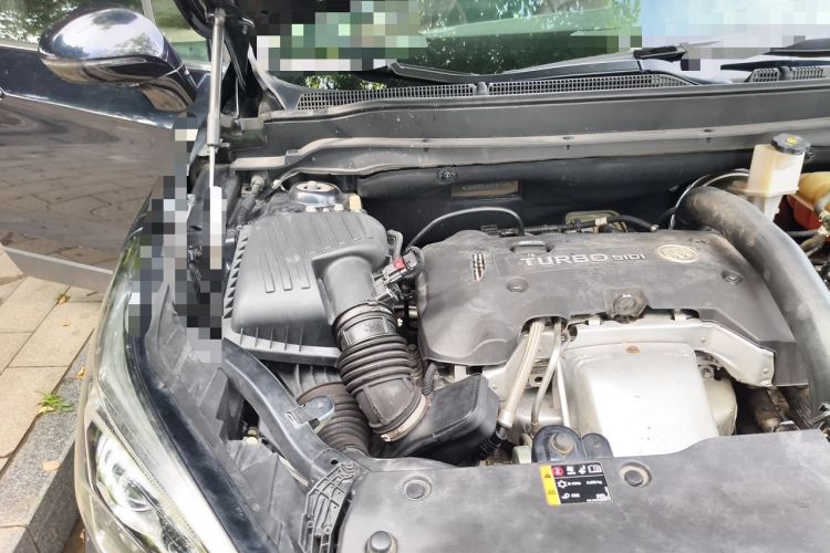 Used Buick Envision 2020 28T Four-Wheel Drive Elite Version Engine Bay Right