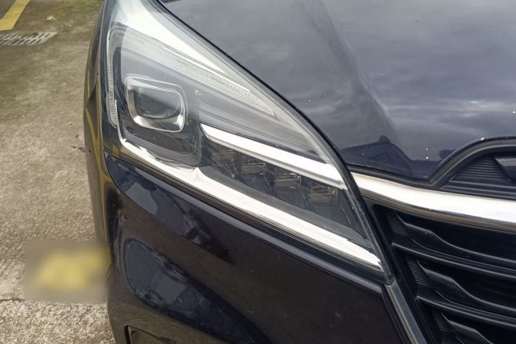 Used Buick Envision 2020 20T Two-Wheel Drive Luxury Model Exterior 3