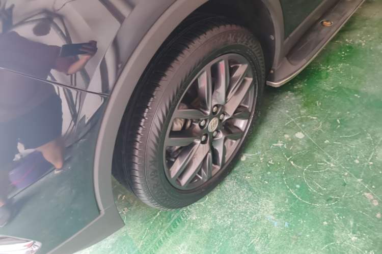 Used Buick Envision 2020 28T Four-Wheel Drive Millionth Anniversary Edition Exterior 4