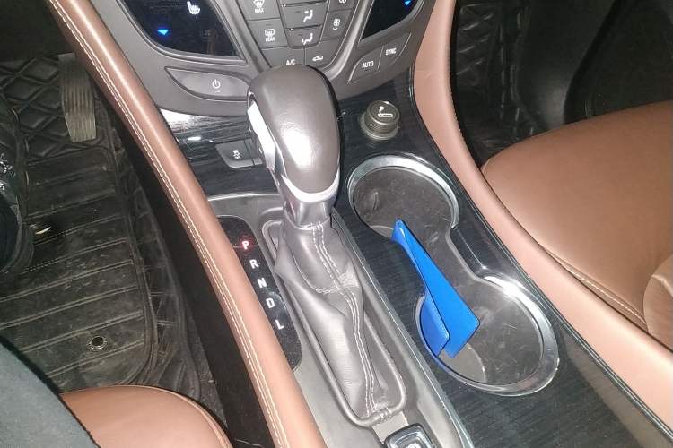 Used Buick Envision 2020 28T Four-Wheel Drive Elite Version Gear Lever