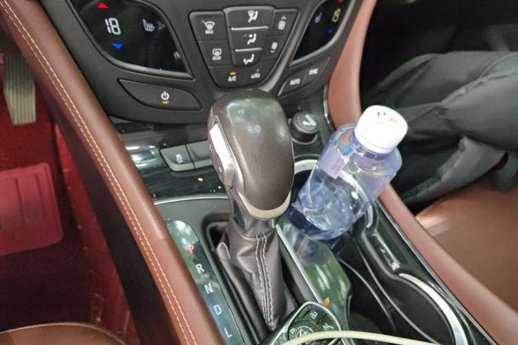 Used Buick Envision 2020 28T Four-Wheel Drive Elite Version Gear Lever