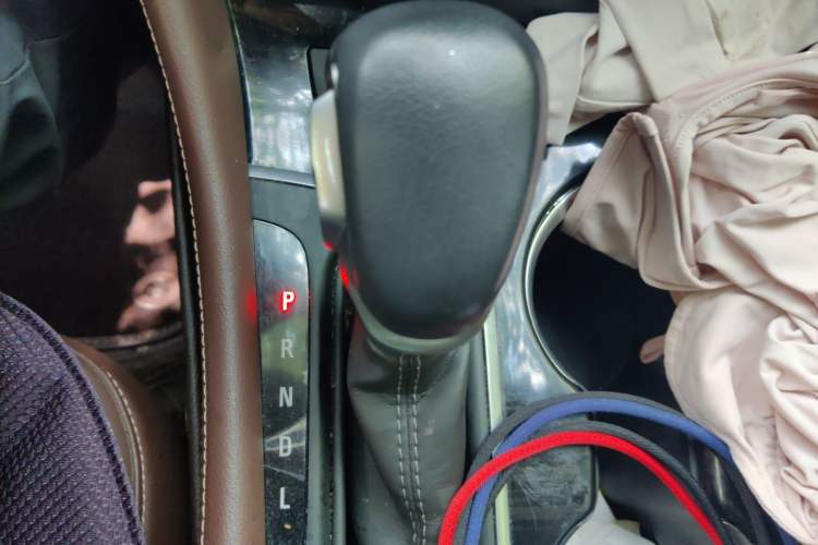 Used Buick Envision 2020 28T Four-Wheel Drive Elite Version Gear Lever