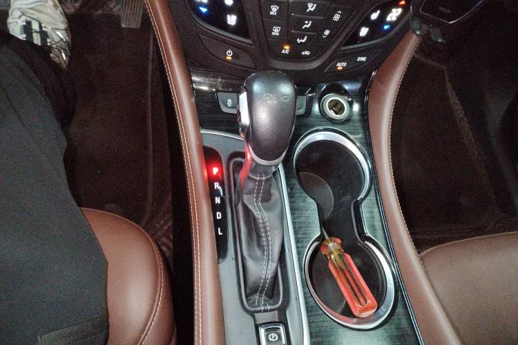 Used Buick Envision 2020 20T Two-Wheel Drive Luxury Model Gear Lever