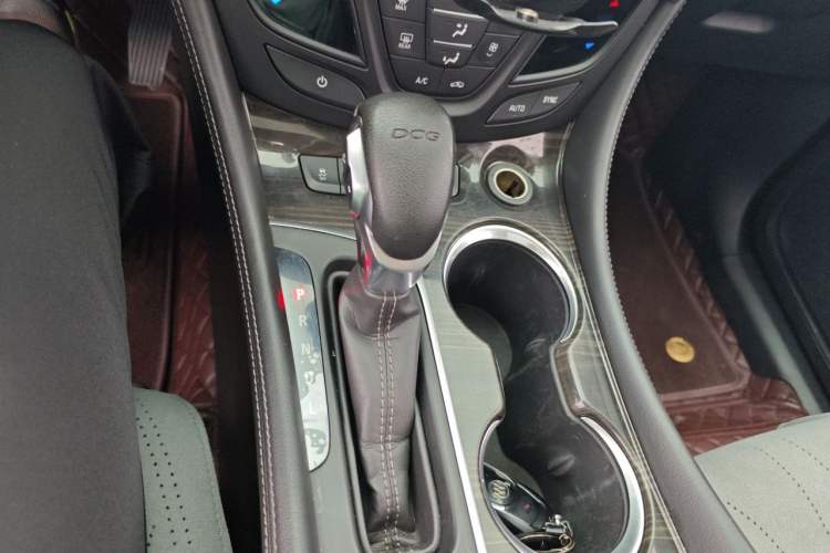 Used Buick Envision 2020 20T Two-Wheel Drive Leading Version Gear Lever