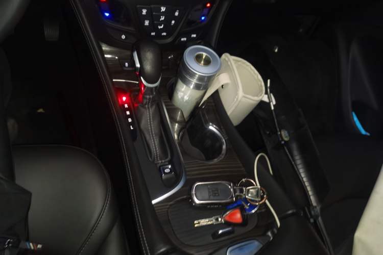 Used Buick Envision 2020 20T Two-Wheel Drive Leading Version Gear Lever