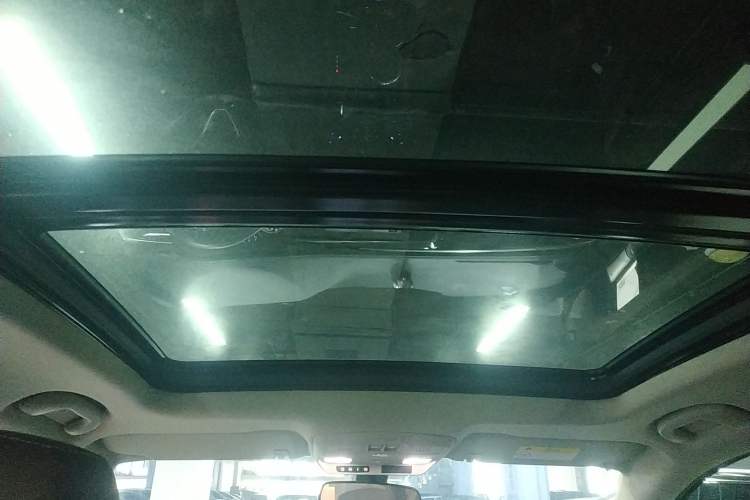 Used Buick Envision 2020 28T Four-Wheel Drive Elite Version Headliner