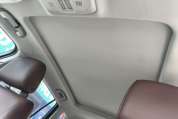 Used Buick Envision 2020 20T Two-Wheel Drive Luxury Model Headliner