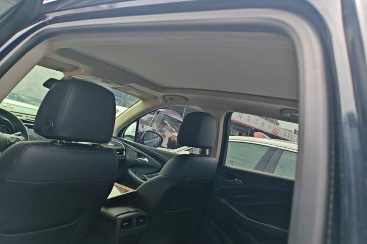 Used Buick Envision 2020 20T Two-Wheel Drive Elite Version Headliner