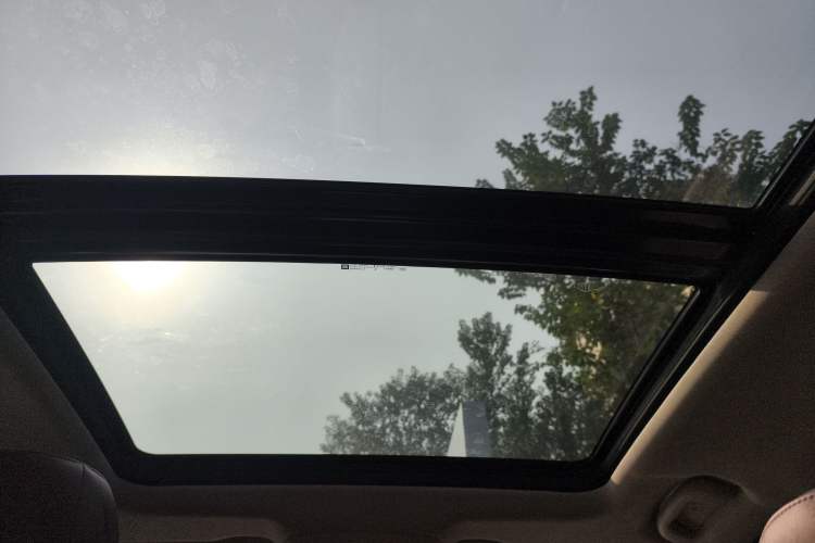 Used Buick Envision 2020 28T Four-Wheel Drive Elite Version Headliner