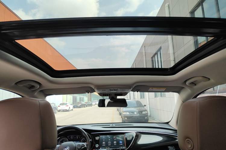 Used Buick Envision 2020 20T Two-Wheel Drive Luxury Model Headliner