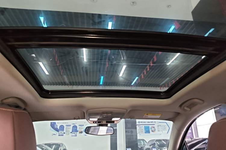 Used Buick Envision 2020 28T Four-Wheel Drive Elite Version Headliner