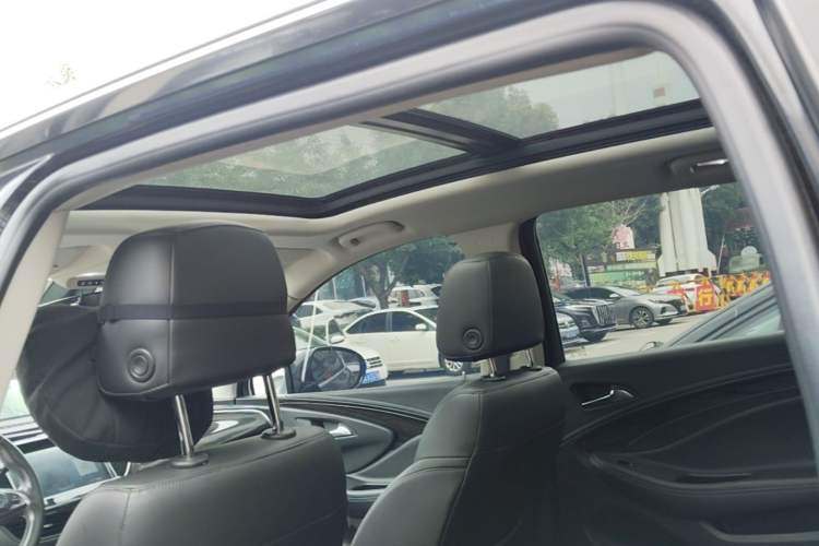 Used Buick Envision 2020 20T Two-Wheel Drive Elite Version Headliner