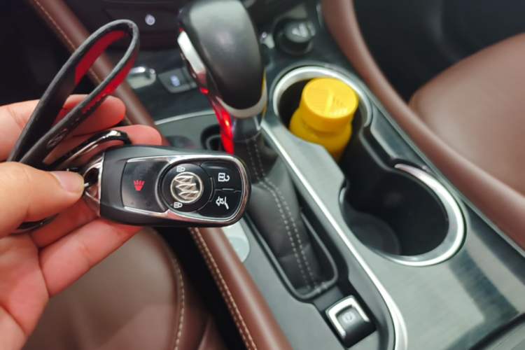 Used Buick Envision 2020 28T Four-Wheel Drive Millionth Anniversary Edition Interior 1