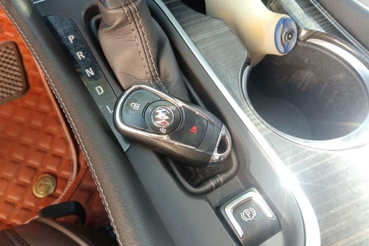Used Buick Envision 2020 20T Two-Wheel Drive Leading Version Interior 1