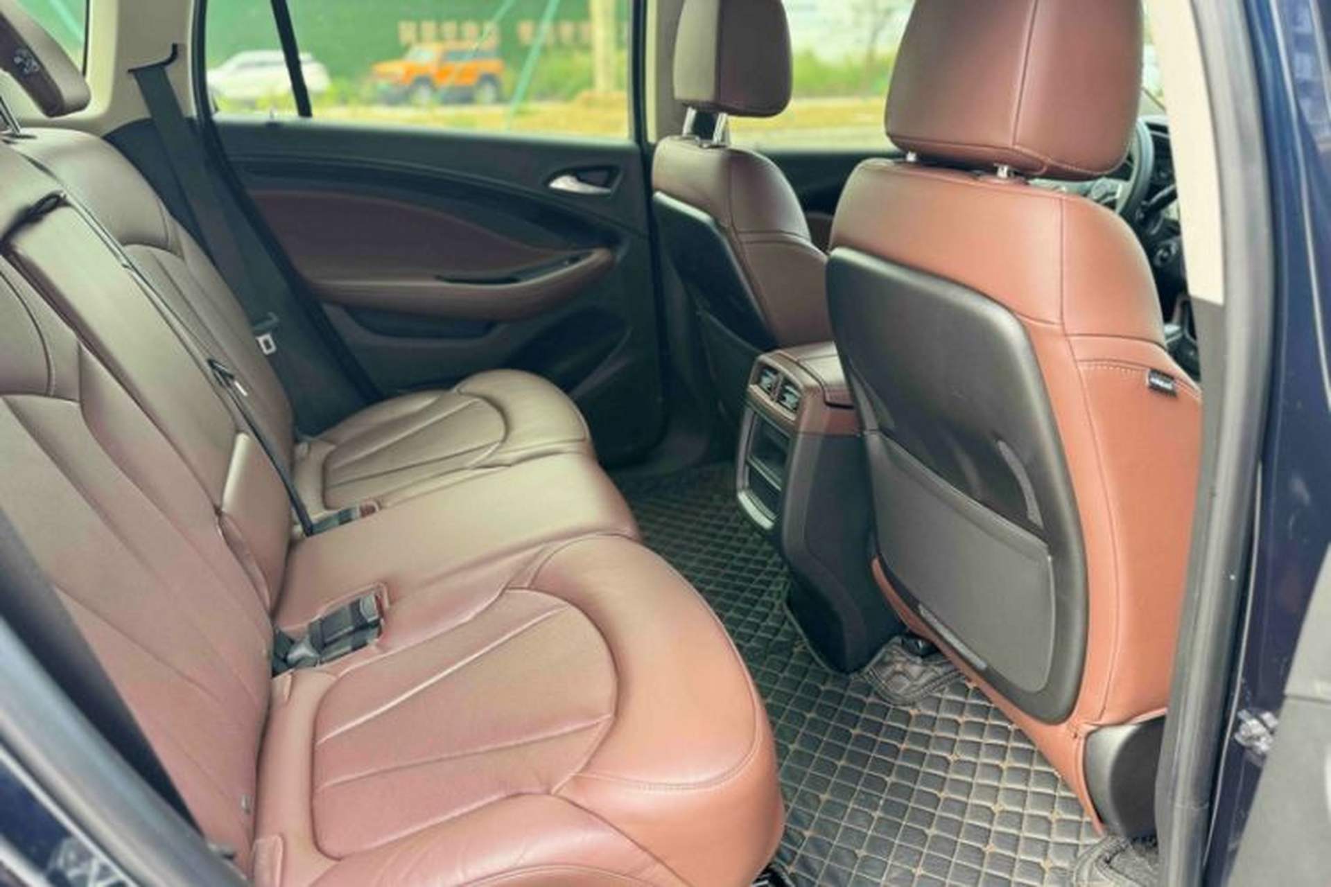 Used Buick Envision 2020 20T Two-Wheel Drive Luxury Model Interior 2