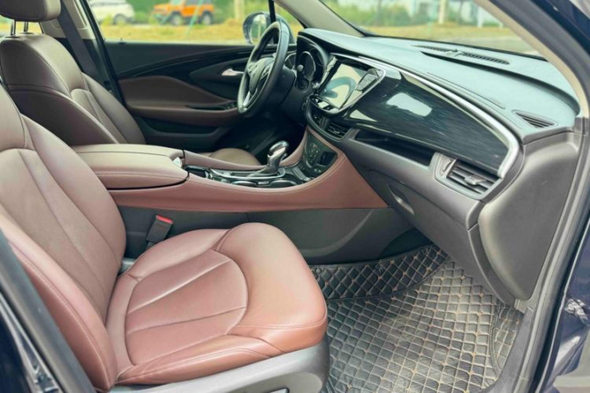 Used Buick Envision 2020 20T Two-Wheel Drive Luxury Model Interior 3