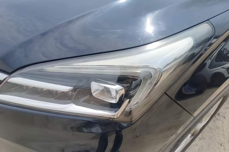 Used Buick Envision 2020 28T All-Wheel-Drive Versatile Sport Flagship Edition Left Front Headlight