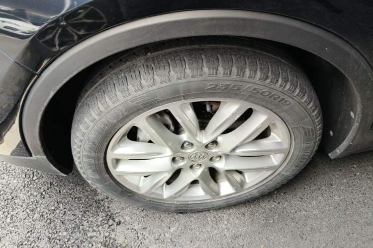Used Buick Envision 2020 28T Four-Wheel Drive Elite Version Left Front Wheel Hub