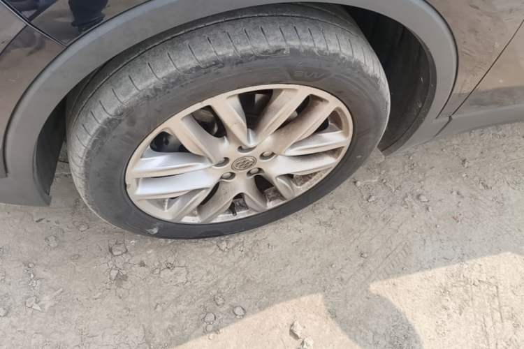 Used Buick Envision 2020 28T All-Wheel-Drive Versatile Sport Flagship Edition Left Front Wheel Hub