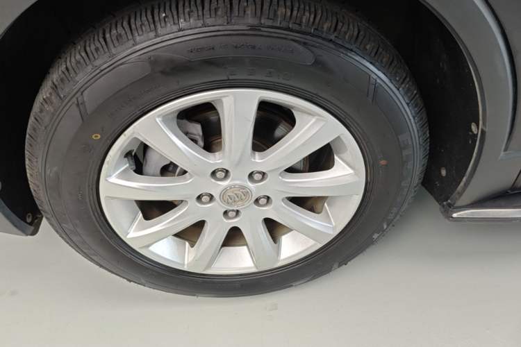 Used Buick Envision 2020 20T Two-Wheel Drive Elite Version Left Front Wheel Hub