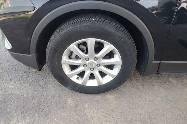 Used Buick Envision 2020 20T Two-Wheel Drive Leading Version Left Front Wheel Hub