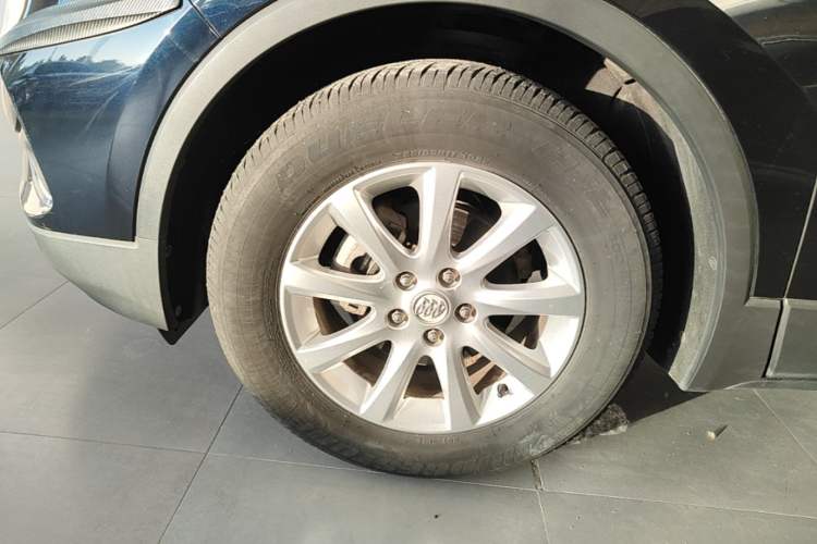 Used Buick Envision 2020 20T Two-Wheel Drive Leading Version Left Front Wheel Hub