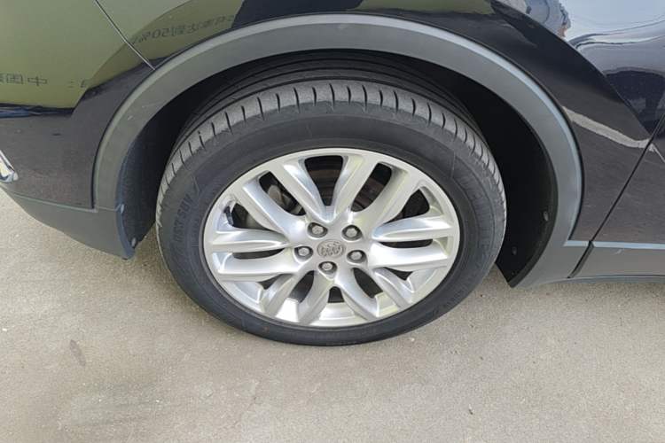Used Buick Envision 2020 28T Four-Wheel Drive Elite Version Left Front Wheel Hub