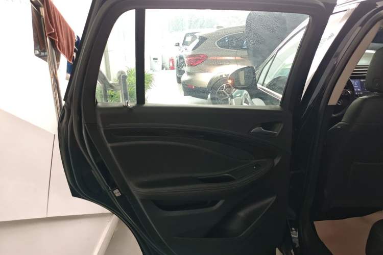 Used Buick Envision 2020 20T Two-Wheel Drive Elite Version Left Rear Door Interior