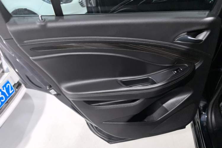 Used Buick Envision 2020 20T Two-Wheel Drive Elite Version Left Rear Door Interior