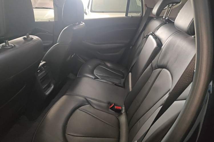 Used Buick Envision 2020 20T Two-Wheel Drive Elite Version Left Rear Seat