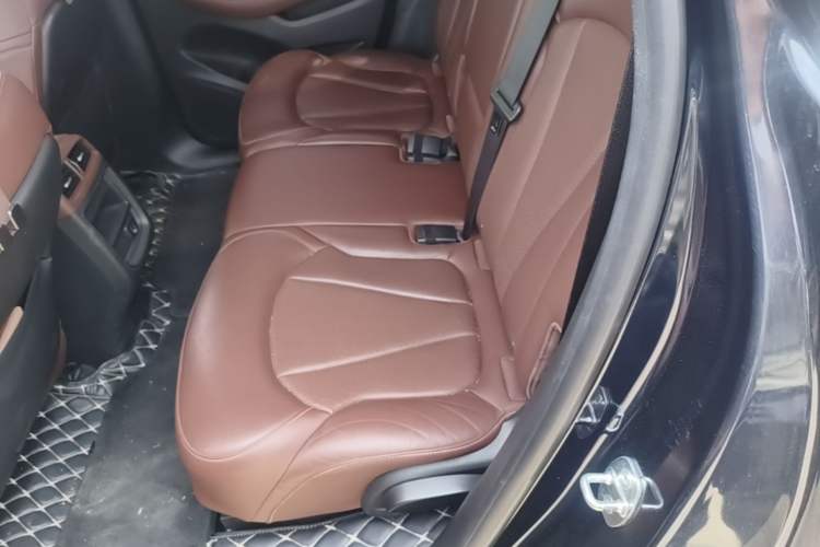 Used Buick Envision 2020 28T All-Wheel-Drive Versatile Sport Flagship Edition Left Rear Seat