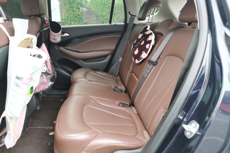 Used Buick Envision 2020 20T Two-Wheel Drive Luxury Model Left Rear Seat