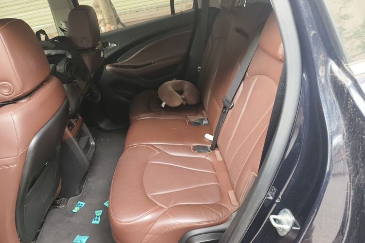 Used Buick Envision 2020 20T Two-Wheel Drive Luxury Model Left Rear Seat