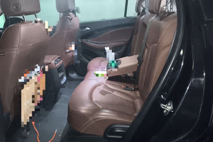 Used Buick Envision 2020 28T Four-Wheel Drive Millionth Anniversary Edition Left Rear Seat
