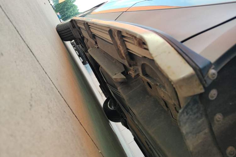 Used Buick Envision 2020 20T Two-Wheel Drive Luxury Model Left Side Sill